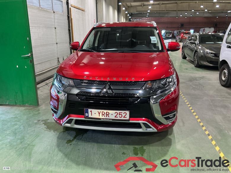 MITSUBISHI OUTLANDER 2.4 PHEV BUS. EDIT. SDA-NAV AUTO 4WD #1