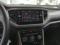 preview Volkswagen T-Roc #2