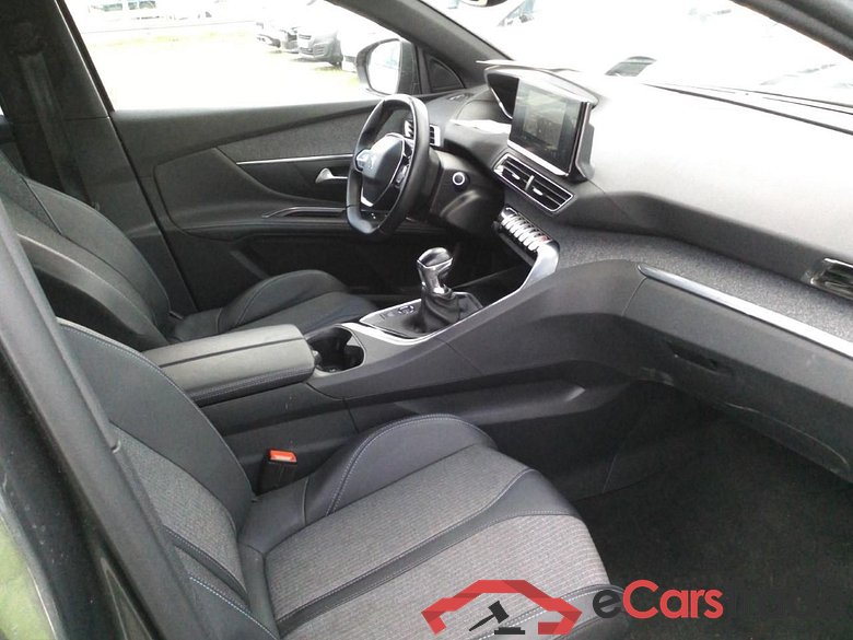 5008  Allure Pack 1.2 PURETECH  130CV  BVM6  7 Sieges  E6d #3