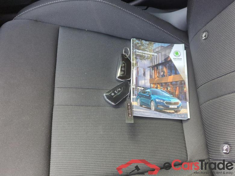 SKODA Octavia Combi 81 kW #6