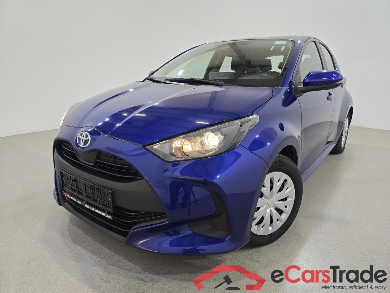 Toyota Yaris 1.5 VVT-I Hybrid HSD Dynamic Aut. Navi Camera Klima ... #1