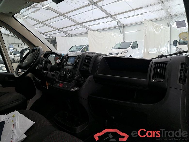 PEUGEOT Boxer VU 4p Fourgon BLUEHDI 110 PREMIUM 330 L1H1 #5