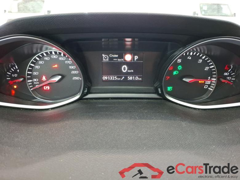 308 Allure Business 1.2 PureTech 130CV BVA8 E6d #6