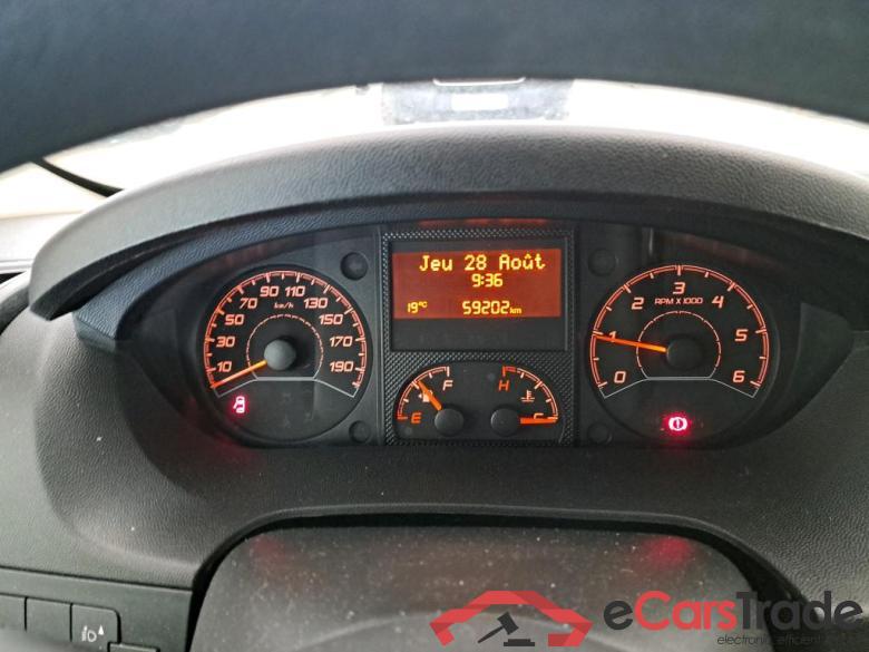 PEUGEOT Boxer VU 4p Fourgon BLUEHDI 110 PREMIUM 330 L1H1 #6 PEUGEOT Boxer VU 4p Fourgon BLUEHDI 110 PREMIUM 330 L1H1 #6