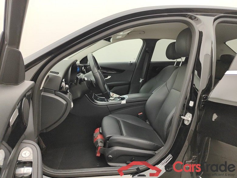 Mercedes-Benz C-Klasse Berline C 180 d Business Solution Aut. 4d #3