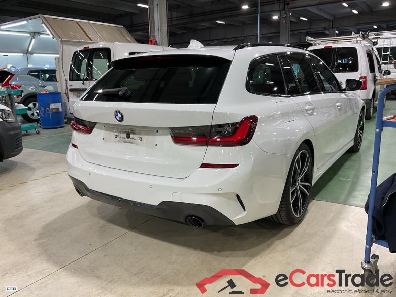 BMW 3 TOURING - 2019 318iA OPF Model M Sport #4
