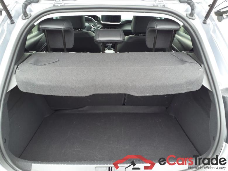 PEUGEOT 208  ESSENCE 100CV ALLURE BVM6 #2