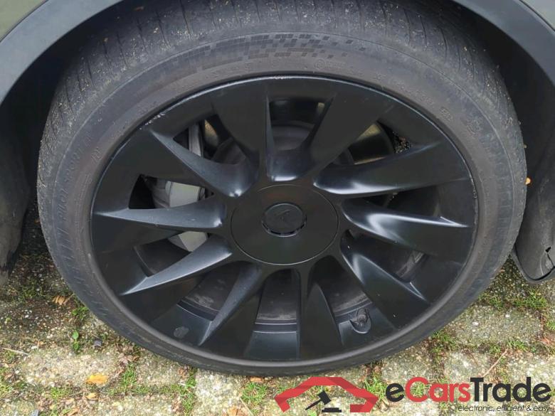 Tesla Model Y 258 kW #6