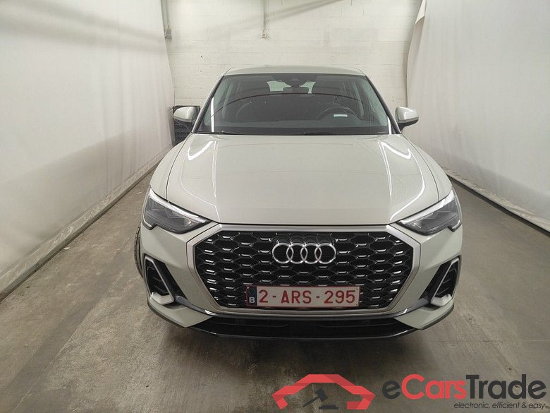 Audi Q3 Sportback 35 TFSI S tronic S Line 5d #5