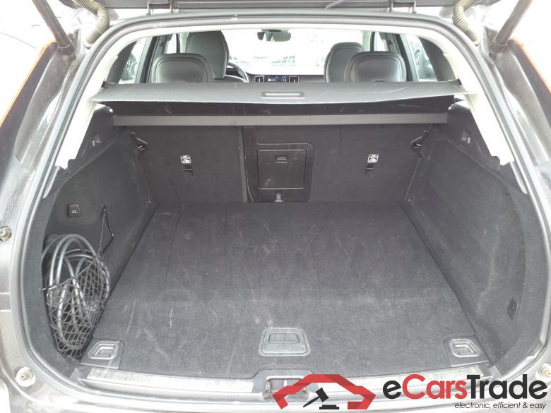 VOLVO XC60 2.0 T6 4WD 253 ch + 145 ch Ultimate #2