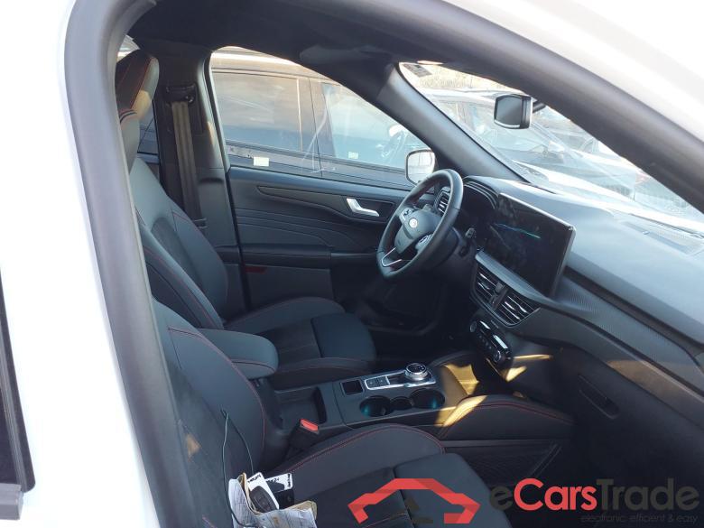 FORD Kuga 2.5 243CV Automático    ST-LINE X #3