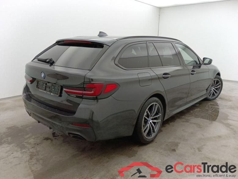 BMW 5 TOURING - 2020 530eAS 184hp PHEV 5d #2