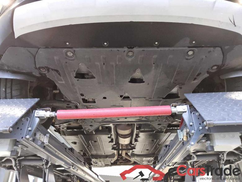 Volvo XC40 (2017->) DE - SUV5 T4 AWD EU6d-T, Momentum Pro (EURO 6d-TEMP), 2018 - 2020 #5