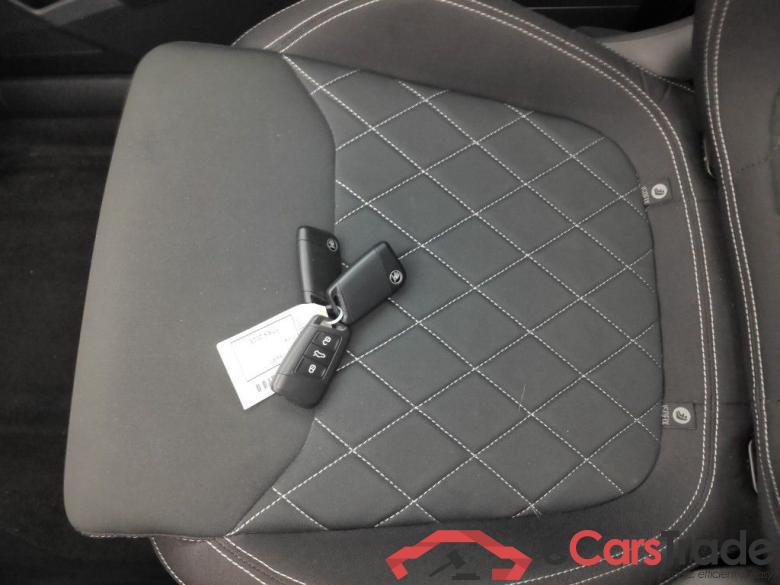 SKODA KAROQ DIESEL 2.0 CR TDi 150hp SCR 4x4 Sportline DSG (EU6AP) 5d #4