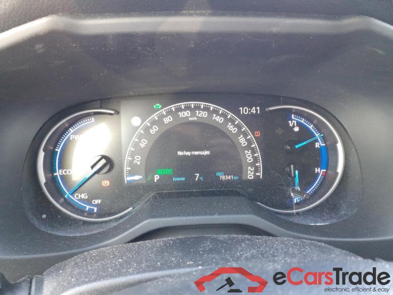 TOYOTA Rav4 / 2018 / 5P / todoterreno 2.5l 220H Advance 4WD #4