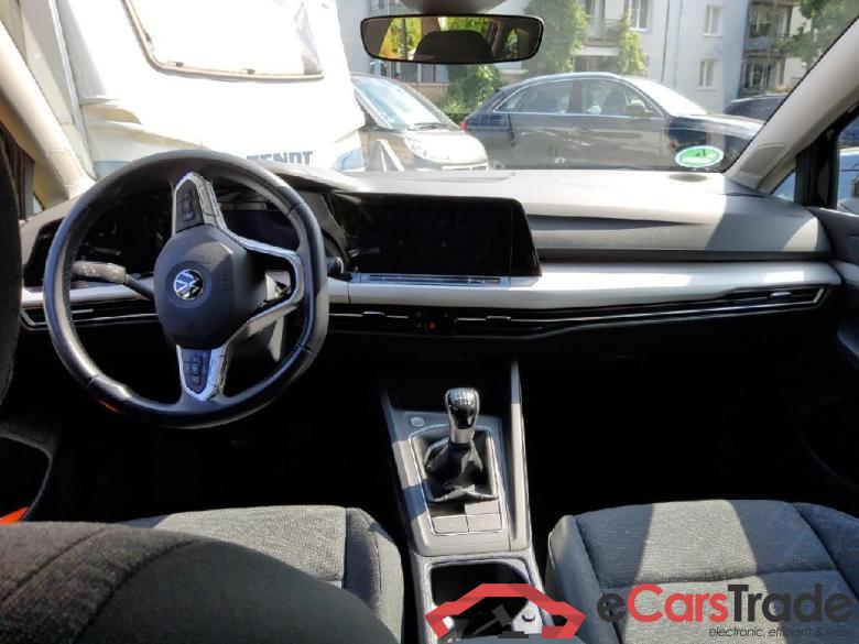 Golf VIII Variant Life 2.0 TDI 85KW MT6 E6d #3 Golf VIII Variant Life 2.0 TDI 85KW MT6 E6d #3