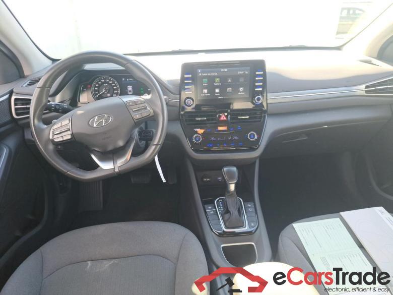 HYUNDAI IONIQ / 2019 / 5P / berlina con portón 1.6 GDI PHEV Klass DCT #3