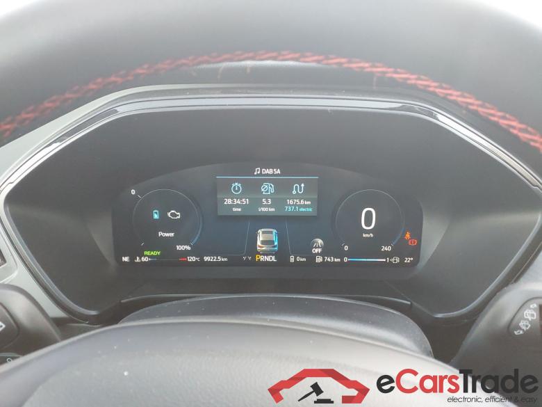 FORD Kuga 2.5 243CV Automático    ST-LINE X #4