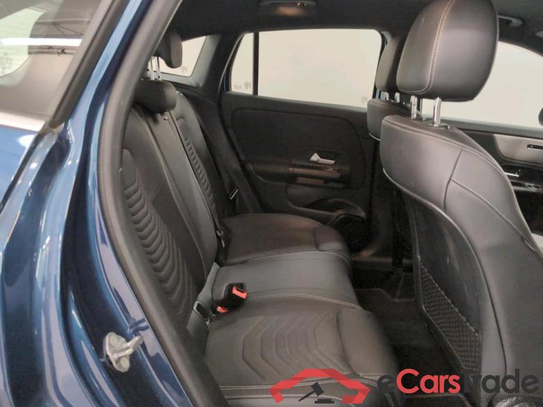 MERCEDES-BENZ GLA 1.3 GLA 250 E DCT BUSINESS LINE #6
