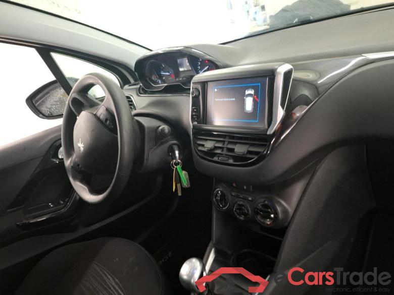 PEUGEOT 208 Affaire / 2015 / 5P / Berline 1.6 BLUEHDI 100 PREMIUM PACK #5