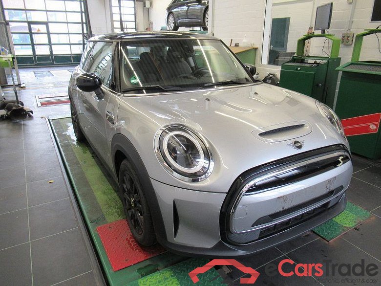 MINI Mini 3-trg. (F56)(2013->) DE - LimS3 SE, Cooper SE Classic Trim, (Facelift 2) 2021 - 2024 #2