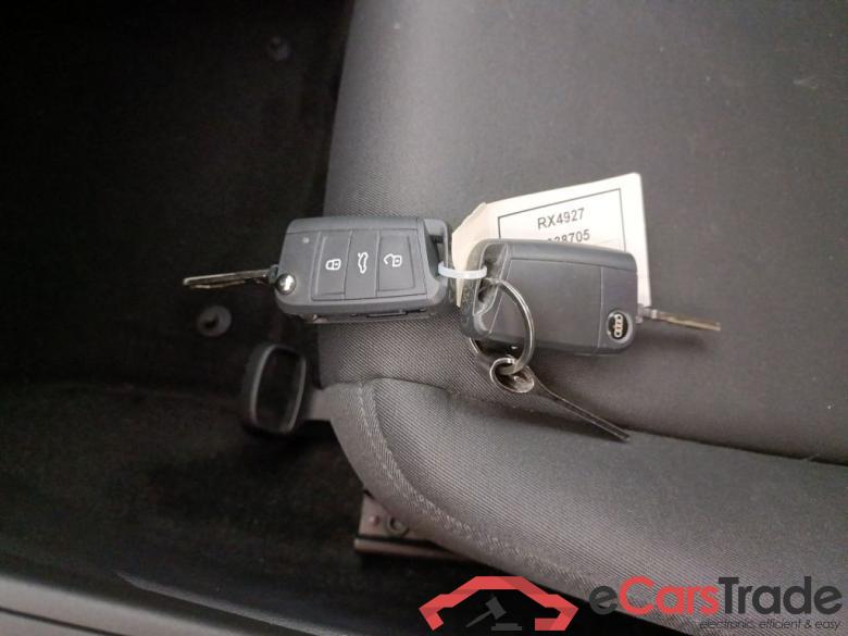 AUDI A1 SPORTBACK - 2019 30 TFSI 110hp Advanced (EU6AP) 5d #4