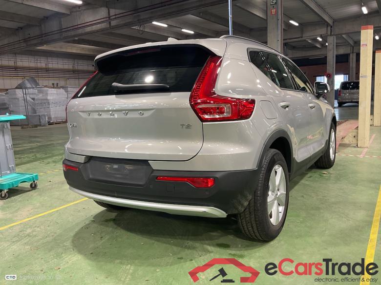 VOLVO XC40 1.5 T2 ESSENTIAL AUTO #4