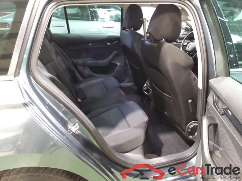 SKODA OCTAVIA COMBI 1.0 TSI 81KW CLEVER #5