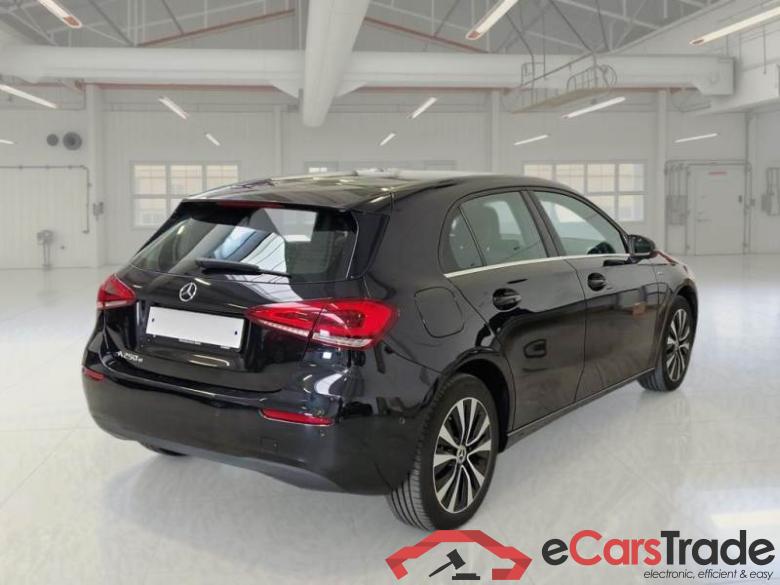 MERCEDES-BENZ CLASSE A / 2018 / 5P / BERLINA A 250 E EQ-POWER AUTO BUSINESS EXTRA #2