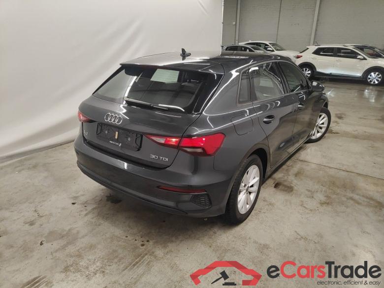Audi A3 Sportback 2.0 30 TDi 85kW S tronic Business Ed. 5d #2