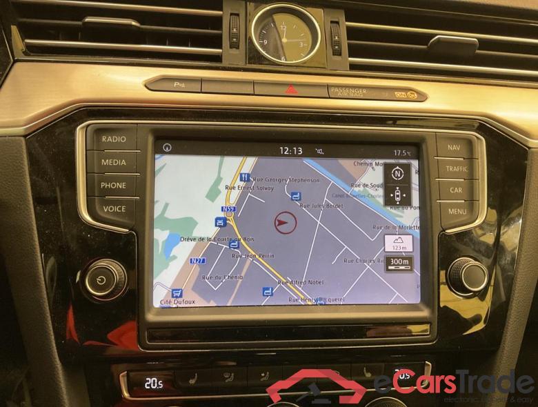 VOLKSWAGEN Passat SW Passat Highline 1.4 TSI ACT BlueMotion Technology 110 kW (150 ch) 7 vitesses DSG #4