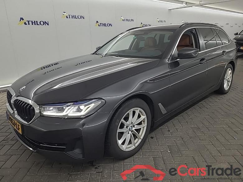 BMW 5-serie Touring 520dA Business Edition Plus 5D 140kW #1