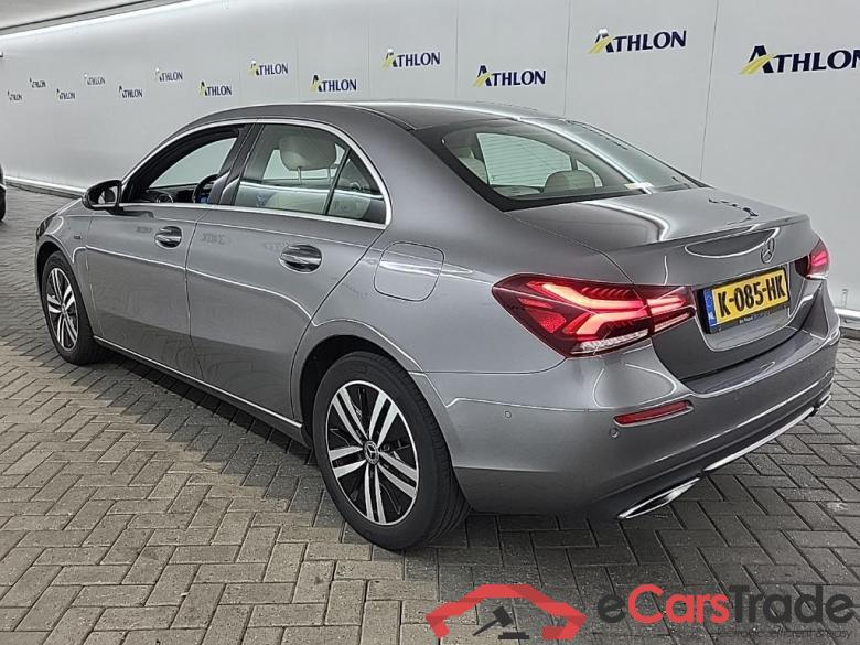 MERCEDES-BENZ A-Klasse Limousine A 250 e 8G-DCT Bus Sol Luxury Limited 4D 160kW #4