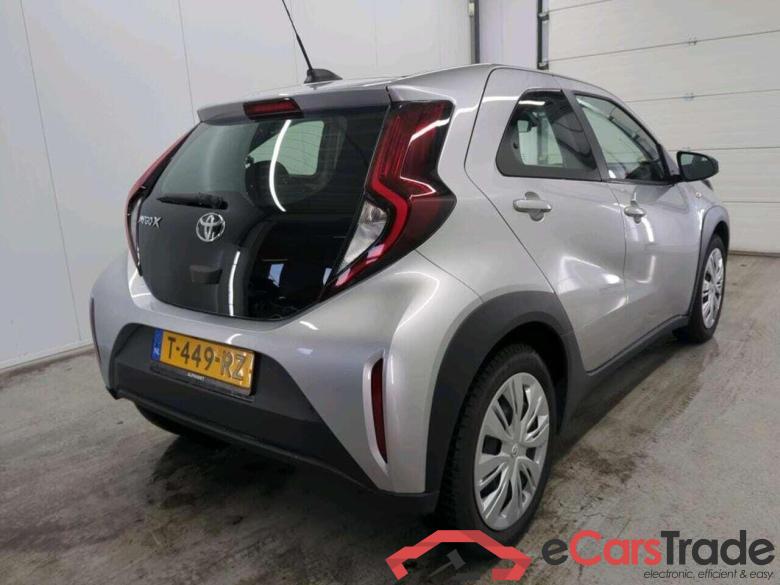 TOYOTA Aygo X 1.0 VVT-i MT Play #2