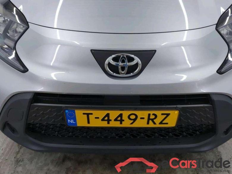 TOYOTA Aygo X 1.0 VVT-i MT Play #4