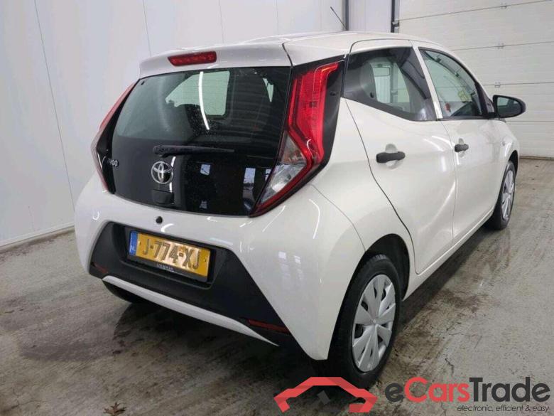 TOYOTA Aygo 1.0 VVT-i x-fun #2