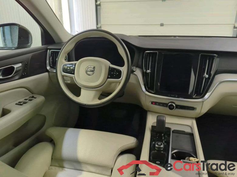 VOLVO V60 2.0 B4 Ulti. Bright #3