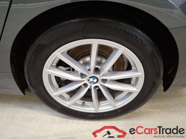 BMW 3-SERIE TOURING 330EA #4