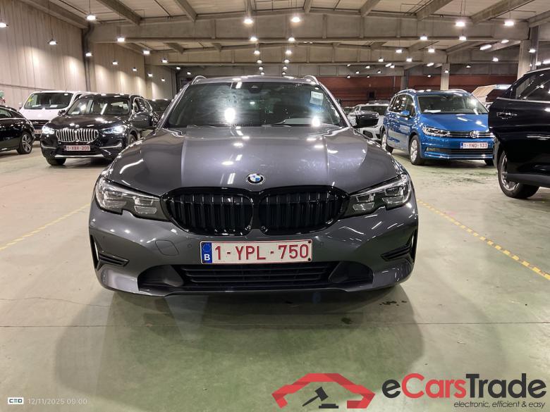 BMW 3 TOURING - 2019 330eA PHEV #2