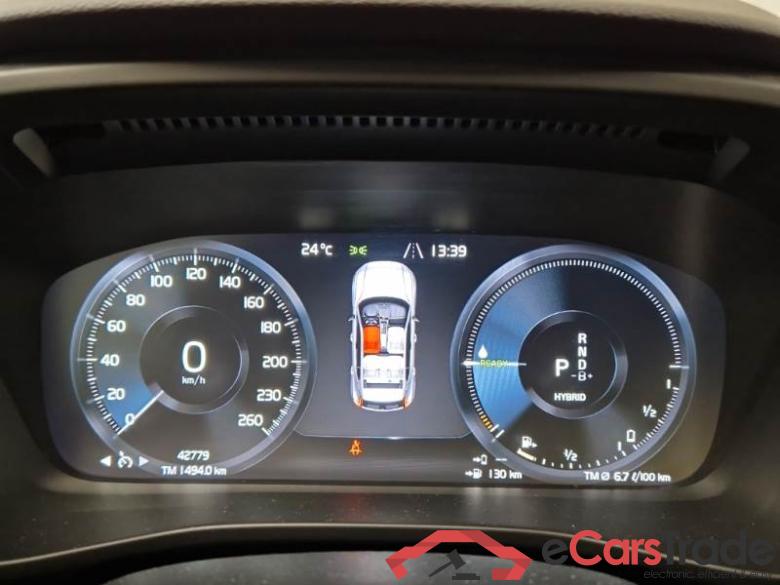 VOLVO XC40 / 2021 / 5P / SUV T5 RECHARGE PLUG-IN AUTO PLUS BRIGHT #4