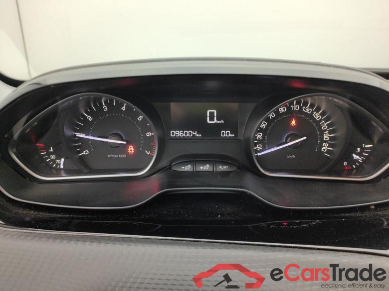 Peugeot 2008 1.2 Puretech 61kW S&S Active 5d #6