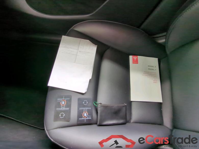 TESLA Model Y Long Range Dual Motor AWD 5d 378kW #3