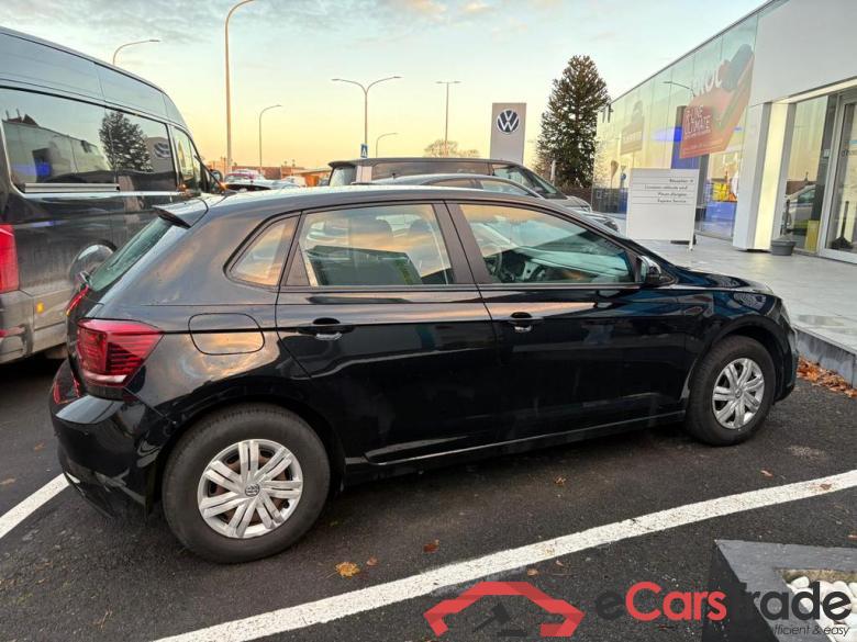 VOLKSWAGEN Polo Polo Trendline 1.0 59 kW (80 ch) 5 vitesses manuel #2