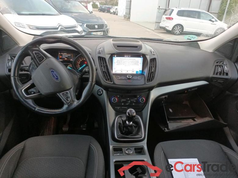 FORD Kuga / 2016 / 5P / todoterreno 1.5 EcoBoost 88kW 4x2 Trend+ (CX) #3