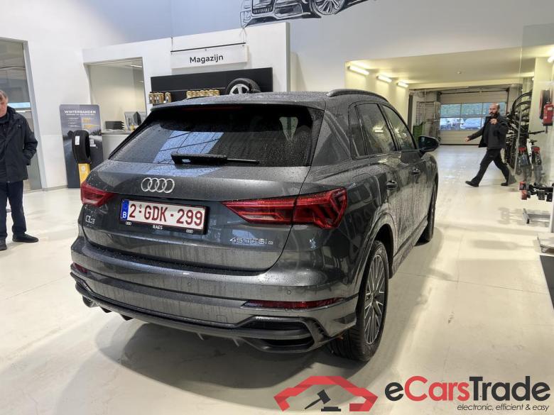 AUDI Q3 PHEV S line 45 TFSI e  180(245) kW(pk) S tronic #4