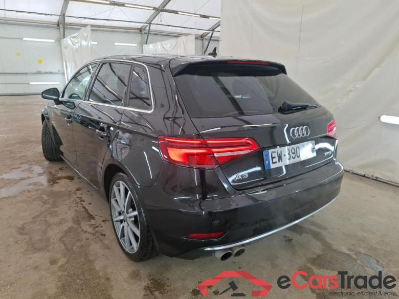 AUDI A3 Sportback 5p Berline 1.5 TFSI 150 COD S TRONIC DESIGN LUXE #2