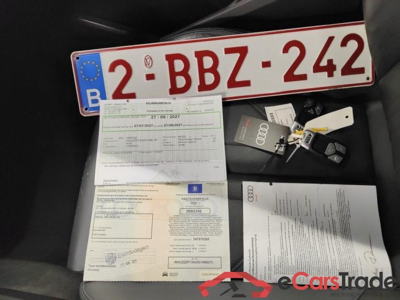 Audi Q5 Business Edition S line 40 TDI quattro 5d #4