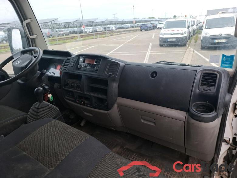 NISSAN NT400 VU 2p Châssis cabine 35-13 B6 3500 L2 #5