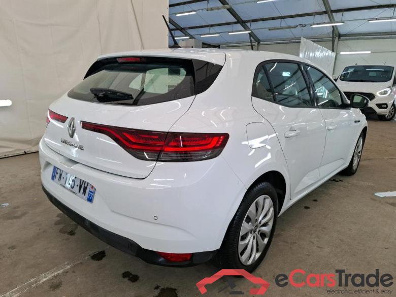 Megane IV Berline 5pt. Société Air Nav 1.5 dCi 90CV BVM6 E6 #3