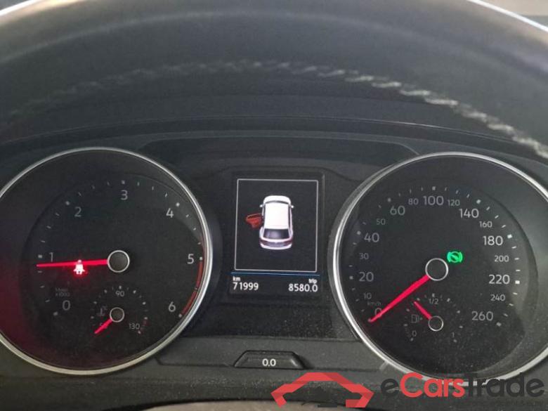 VOLKSWAGEN TIGUAN / 2020 / 5P / SUV 2.0 TDI SCR 110KW LIFE DSG #4